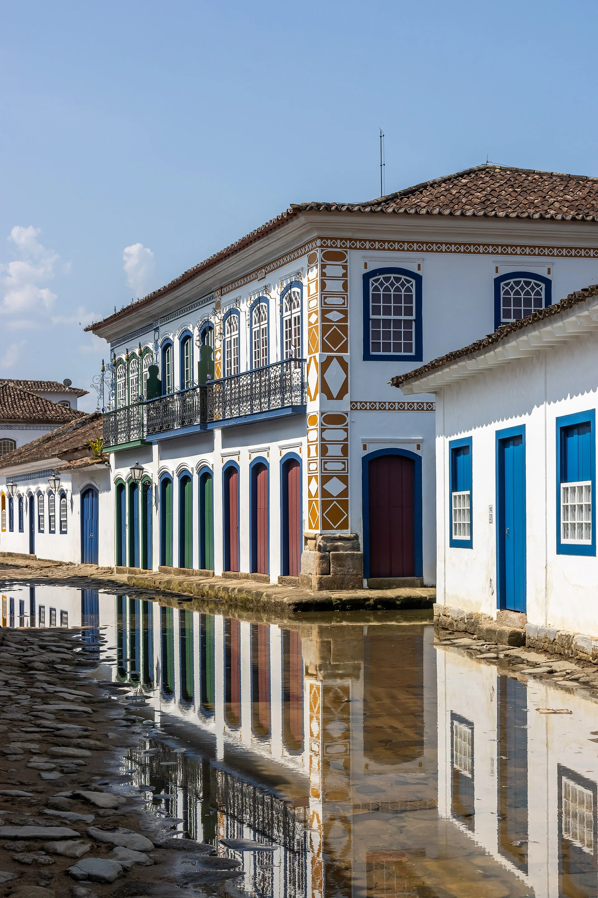 Orla colonial de Paraty no sudeste do Brasil.