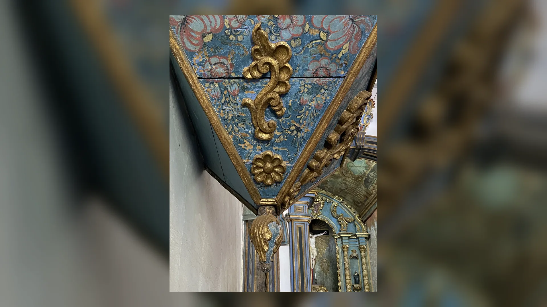 Ruas históricas do Centro Histórico de Pirenópolis no Brasil.
